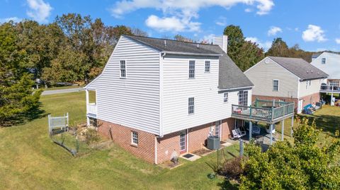 Tiny photo for 1170 Nickolas Berten Way, Lynchburg, VA 24502 (MLS # 362719)