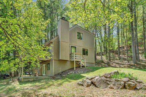 Tiny photo for 8664 Martins Creek Road Rd, Roanoke, VA 24018 (MLS # 366097)
