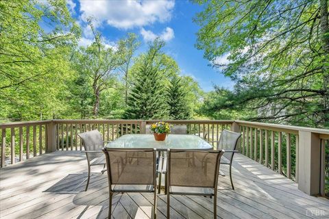 Tiny photo for 8664 Martins Creek Road Rd, Roanoke, VA 24018 (MLS # 366097)