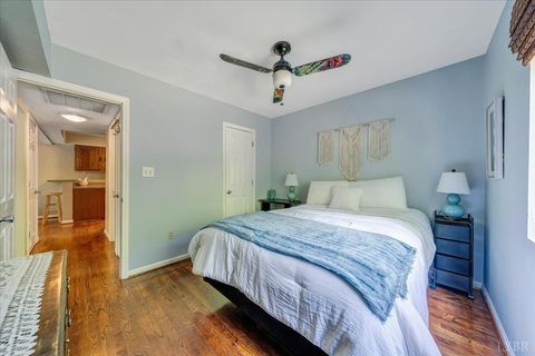 Tiny photo for 8664 Martins Creek Road Rd, Roanoke, VA 24018 (MLS # 366097)