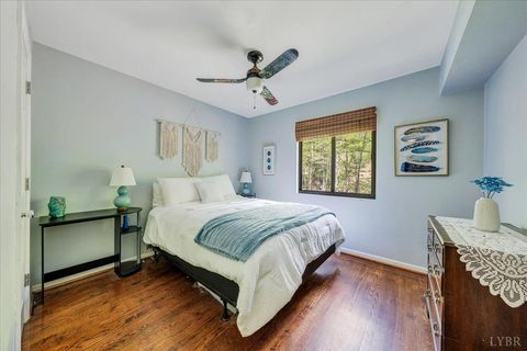 Tiny photo for 8664 Martins Creek Road Rd, Roanoke, VA 24018 (MLS # 366097)