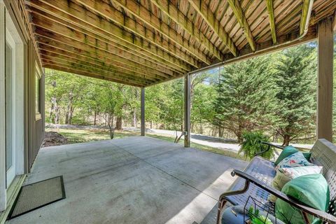 Tiny photo for 8664 Martins Creek Road Rd, Roanoke, VA 24018 (MLS # 366097)