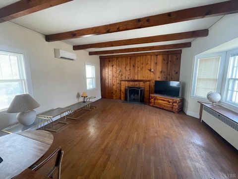 Tiny photo for 1008 Hampton Avenue, Bedford, VA 24523 (MLS # 364061)