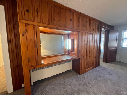 Tiny photo for 1008 Hampton Avenue, Bedford, VA 24523 (MLS # 364061)