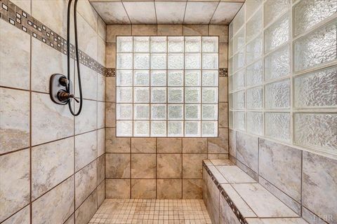 Tiny photo for 7706 Hollins Court Circle, Roanoke, VA 24019 (MLS # 365914)