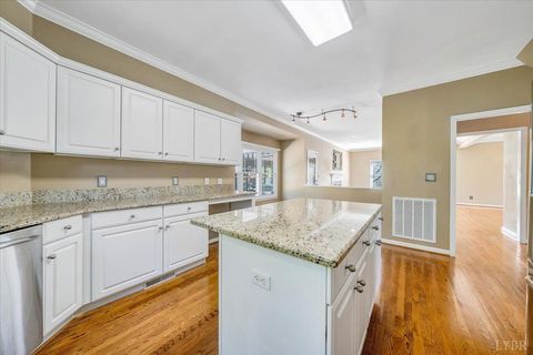 Tiny photo for 7706 Hollins Court Circle, Roanoke, VA 24019 (MLS # 365914)