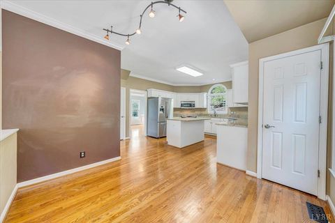 Tiny photo for 7706 Hollins Court Circle, Roanoke, VA 24019 (MLS # 365914)