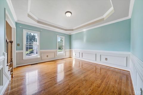 Tiny photo for 7706 Hollins Court Circle, Roanoke, VA 24019 (MLS # 365914)