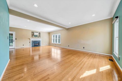 Tiny photo for 7706 Hollins Court Circle, Roanoke, VA 24019 (MLS # 365914)
