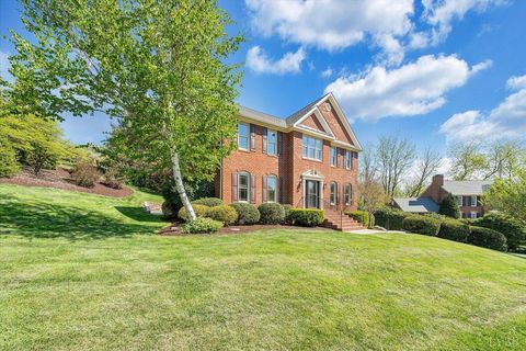 Tiny photo for 7706 Hollins Court Circle, Roanoke, VA 24019 (MLS # 365914)