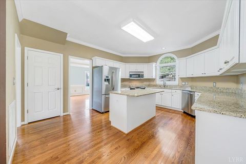 Tiny photo for 7706 Hollins Court Circle, Roanoke, VA 24019 (MLS # 365914)