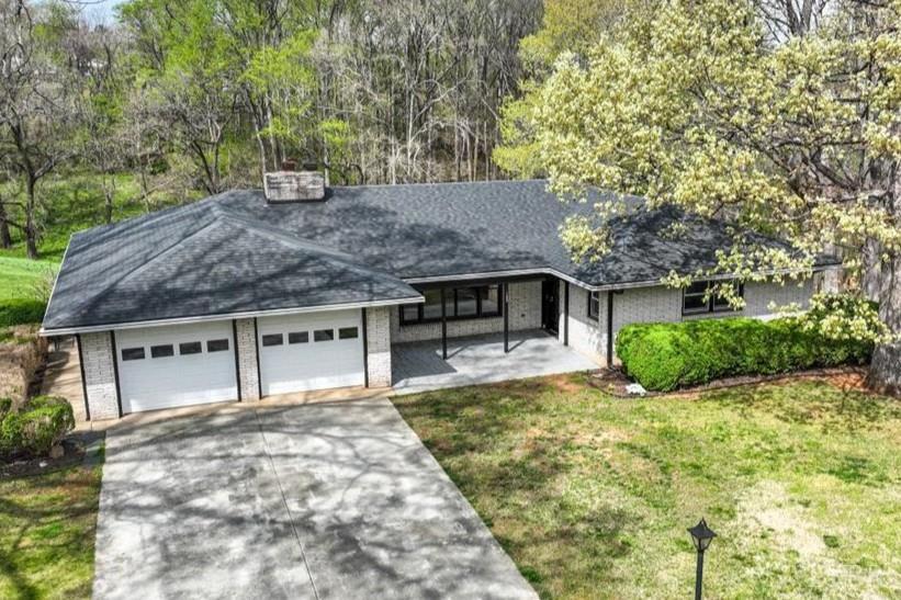 123 Knollwood Drive Dr, Hurt, Virginia image 1