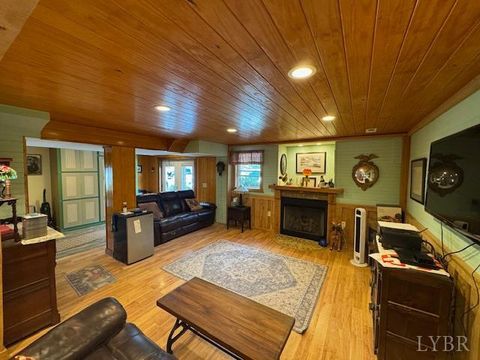 Tiny photo for 827 Wolf Creek Lane, Appomattox, VA 24522 (MLS # 362470)