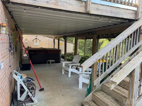 Tiny photo for 827 Wolf Creek Lane, Appomattox, VA 24522 (MLS # 362470)