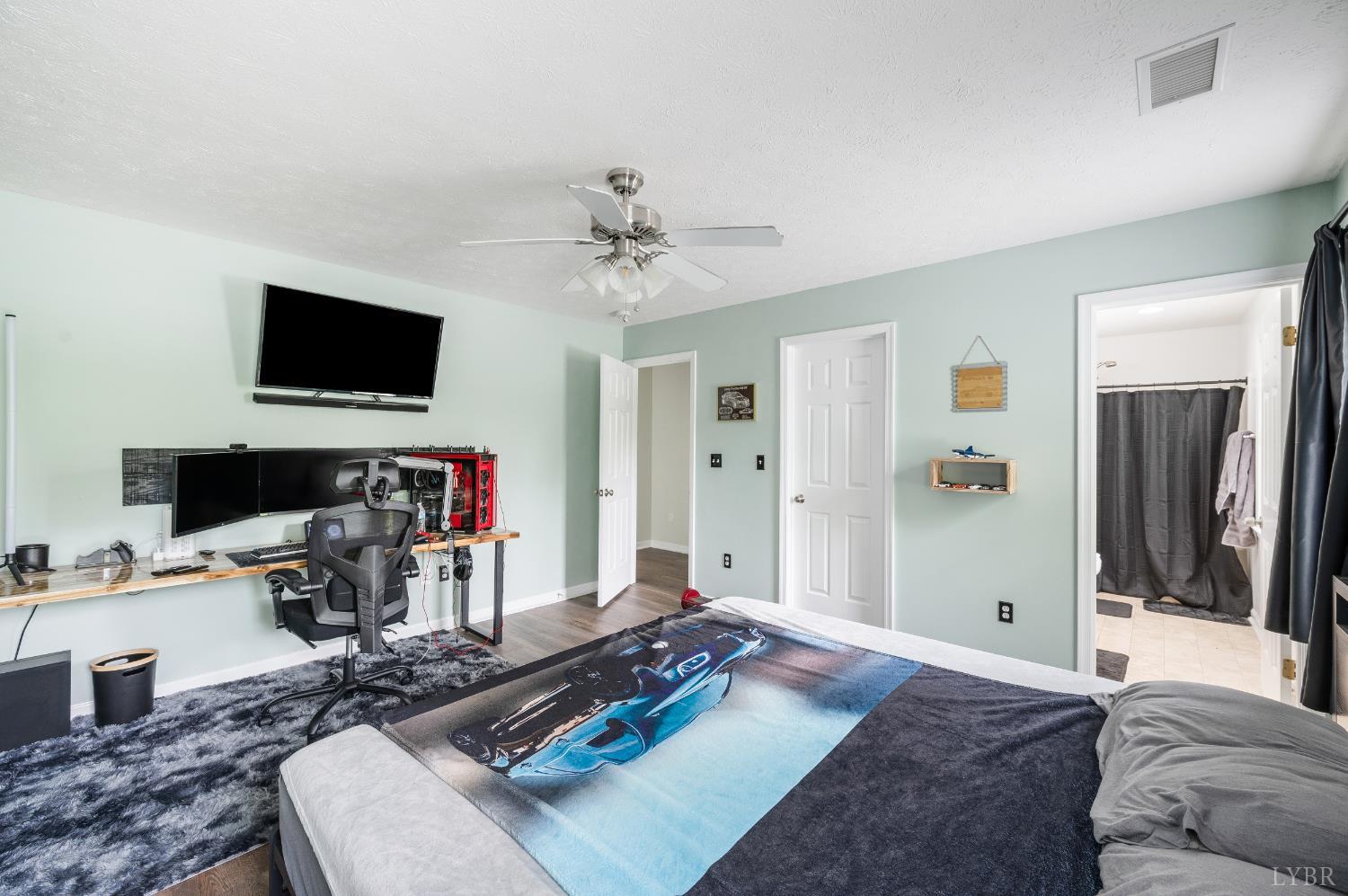 1053 Hupps Hill Lane, Forest, Virginia image 19