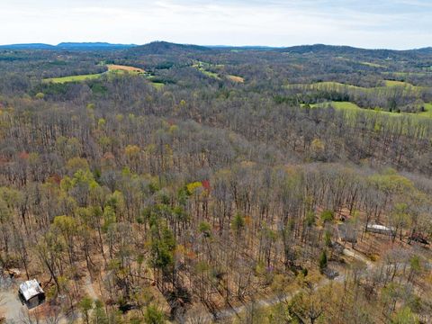 Tiny photo for 9 Oak Dr, Moneta, VA 24121 (MLS # 365207)