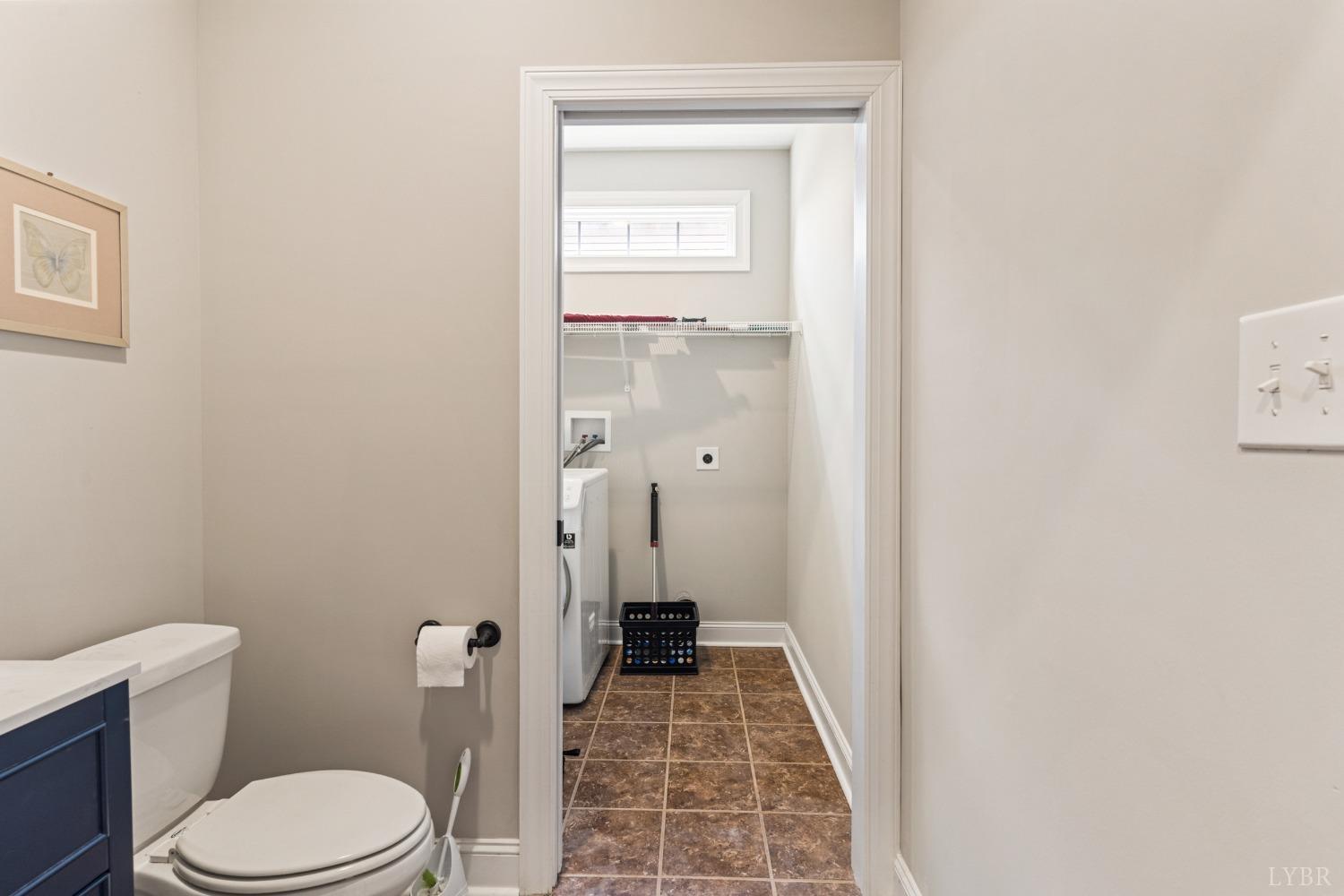 1221 Helmsdale Drive, Forest, Virginia image 11
