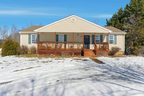 Photo of 2305 Smith Mountain Lake Parkway, Huddleston, VA 24104 (MLS # 364495)