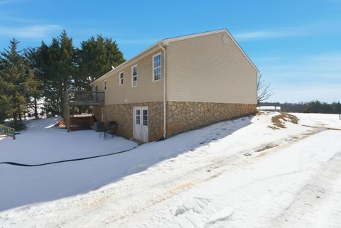 Tiny photo for 2305 Smith Mountain Lake Parkway, Huddleston, VA 24104 (MLS # 364495)
