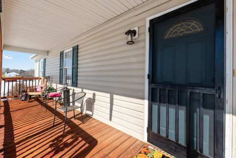 Tiny photo for 2305 Smith Mountain Lake Parkway, Huddleston, VA 24104 (MLS # 364495)