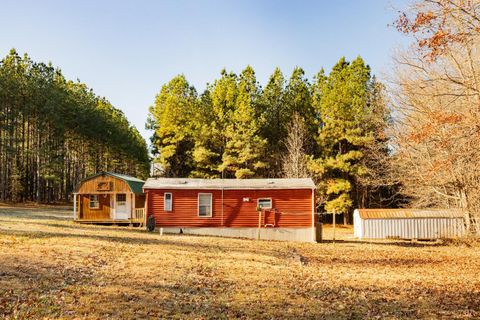 Tiny photo for 1200 Bradley Creek Road, Nathalie, VA 24577 (MLS # 363378)