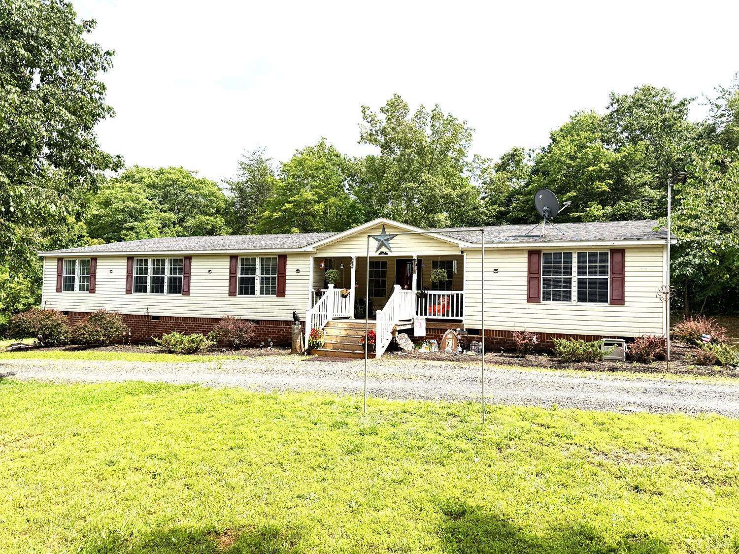 824 Double Bridges Rd, Keysville, Virginia image 4