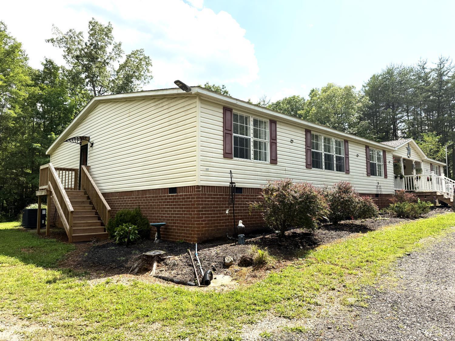 824 Double Bridges Rd, Keysville, Virginia image 9