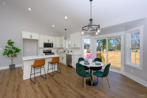 Tiny photo for 2249 Lipscomb Road, Moneta, VA 24121 (MLS # 362921)