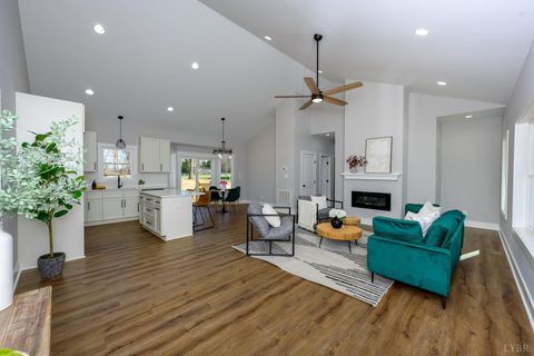 Tiny photo for 2249 Lipscomb Road, Moneta, VA 24121 (MLS # 362921)