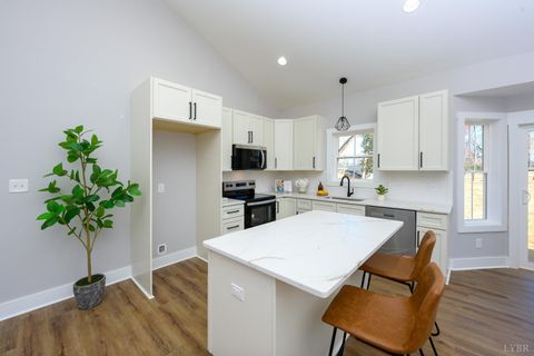 Tiny photo for 2249 Lipscomb Road, Moneta, VA 24121 (MLS # 362921)