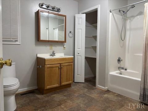 Tiny photo for 2307 Cobbs Street, Lynchburg, VA 24501 (MLS # 362785)