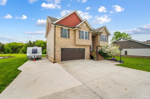 Tiny photo for 4092 Thomas Jefferson Rd, Forest, VA 24551 (MLS # 365736)