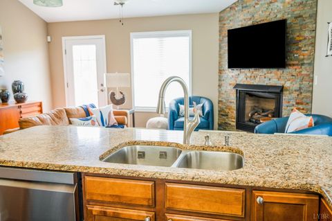 Tiny photo for 4092 Thomas Jefferson Rd, Forest, VA 24551 (MLS # 365736)