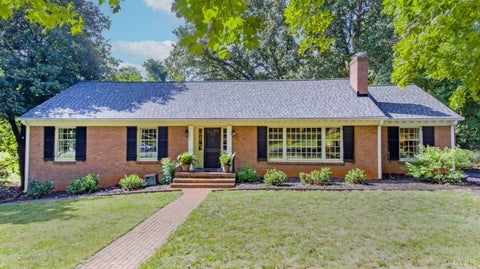 Photo of 3233 Downing Drive, Lynchburg, VA 24503 (MLS # 368705)