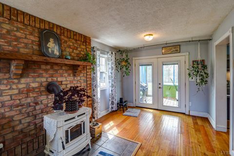 Tiny photo for 2352 Union Church Road, Thaxton, VA 24174 (MLS # 365211)