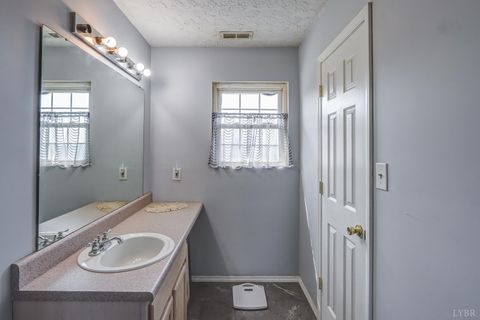 Tiny photo for 2352 Union Church Road, Thaxton, VA 24174 (MLS # 365211)