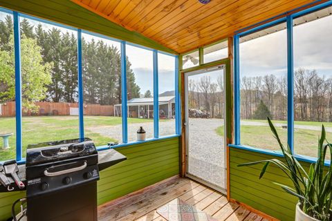 Tiny photo for 2352 Union Church Road, Thaxton, VA 24174 (MLS # 365211)