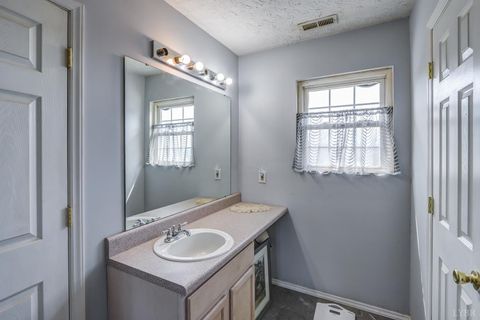 Tiny photo for 2352 Union Church Road, Thaxton, VA 24174 (MLS # 365211)