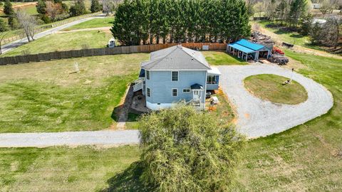 Tiny photo for 2352 Union Church Road, Thaxton, VA 24174 (MLS # 365211)