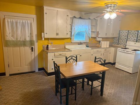 Tiny photo for 491 Main Street, Madison Heights, VA 24572 (MLS # 362141)