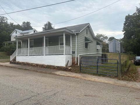 Photo of 491 Main Street, Madison Heights, VA 24572 (MLS # 362141) Photo of 491 Main Street, Madison Heights, VA 24572 (MLS # 362141)