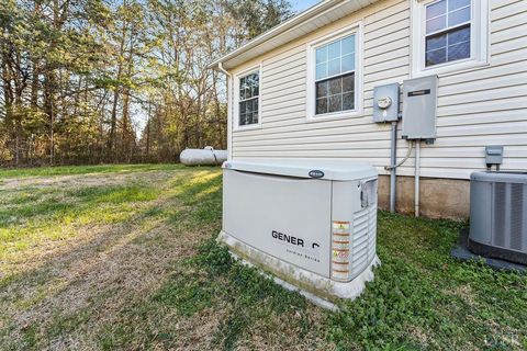 Tiny photo for 968 Mud Street, Concord, VA 24538 (MLS # 365114)