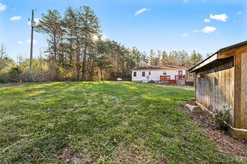 Tiny photo for 968 Mud Street, Concord, VA 24538 (MLS # 365114)