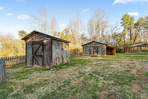 Tiny photo for 968 Mud Street, Concord, VA 24538 (MLS # 365114)