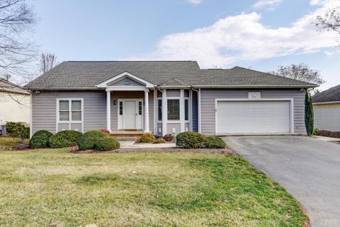 Photo of 1052 8th Fairway Lane, Huddleston, VA 24104 (MLS # 364751)