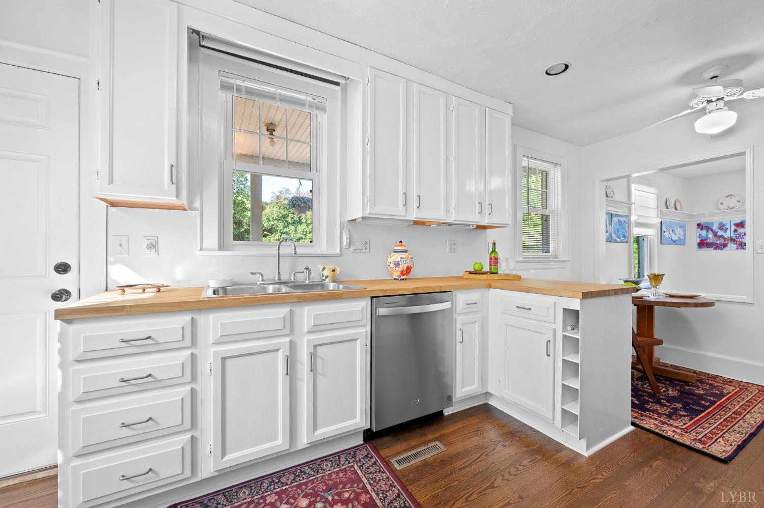 1210 Oakwood Street, Bedford, Virginia image 16