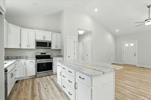 Tiny photo for 2140 Bent Creek Road, Concord, VA 24538 (MLS # 362186)