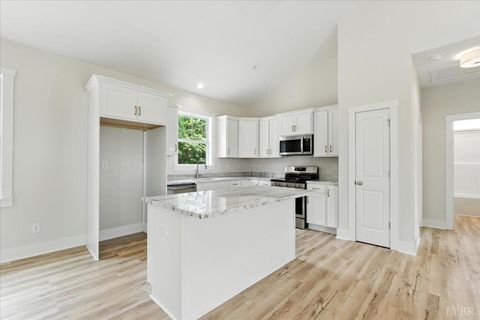 Tiny photo for 2140 Bent Creek Road, Concord, VA 24538 (MLS # 362186)