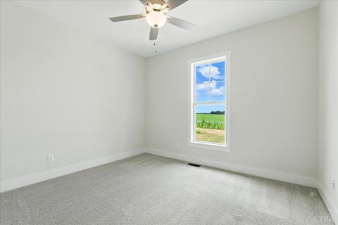 Tiny photo for 2140 Bent Creek Road, Concord, VA 24538 (MLS # 362186)