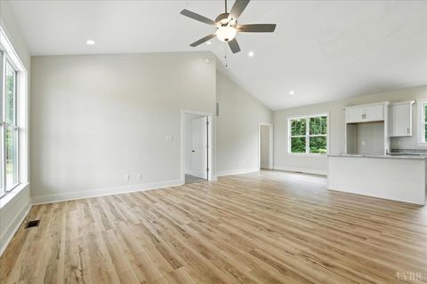 Tiny photo for 2140 Bent Creek Road, Concord, VA 24538 (MLS # 362186)